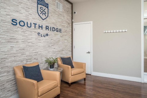 8-15918 Mountain View Drive, Surrey, BC 