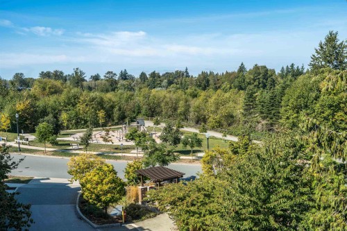 8-15918 Mountain View Drive, Surrey, BC 