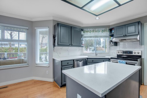 6960 143A Street, Surrey, BC 