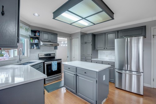 6960 143A Street, Surrey, BC 