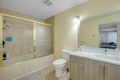 6960 143A Street, Surrey, BC 