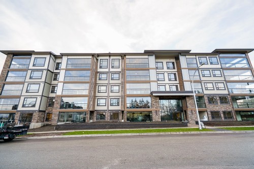 409-14588 Mcdougall Drive, Surrey, BC 