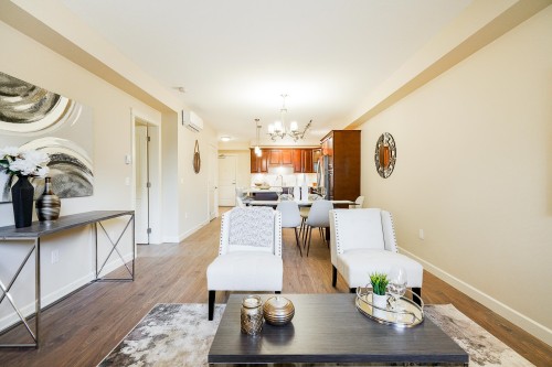 409-14588 Mcdougall Drive, Surrey, BC 