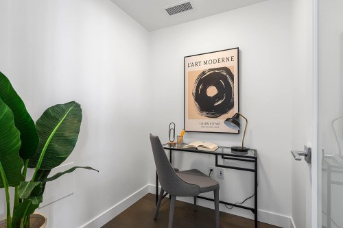 1108-1588 Johnston Road, White Rock, BC 