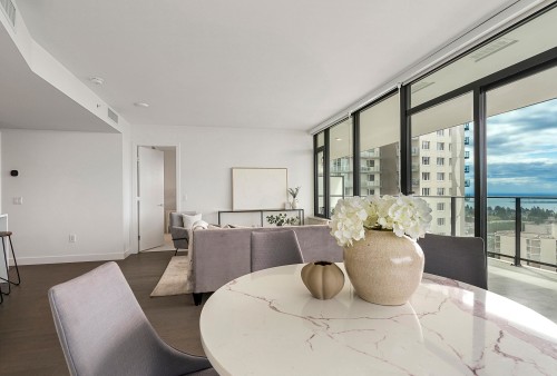 1108-1588 Johnston Road, White Rock, BC 