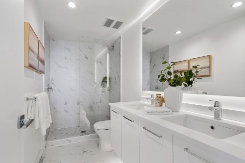 1108-1588 Johnston Road, White Rock, BC 