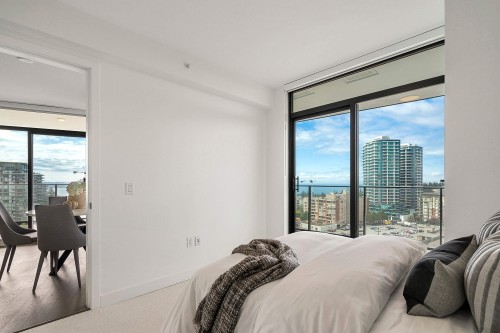 1108-1588 Johnston Road, White Rock, BC 