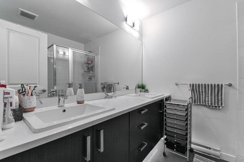 406-15815 85 Avenue, Surrey, BC 