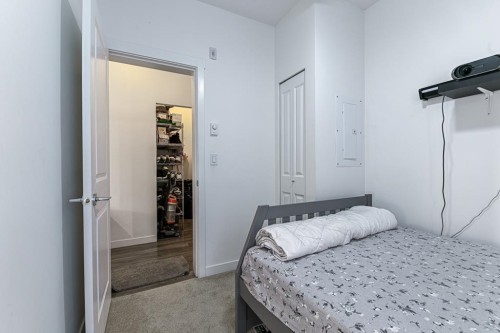 406-15815 85 Avenue, Surrey, BC 