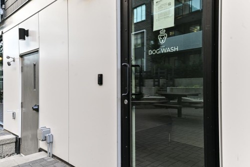 406-15815 85 Avenue, Surrey, BC 