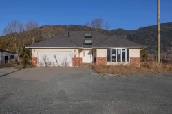 38989 No. 4 Road  Abbotsford, BC V3G 2G2