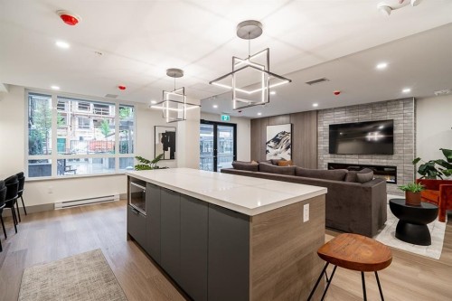 405-10778 138 Street, Surrey, BC 