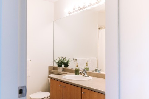 403-10088 148 Street, Surrey, BC 