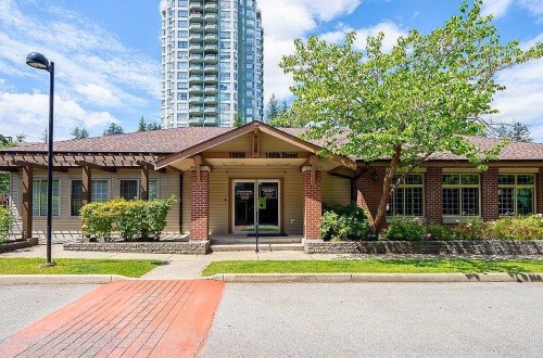 403-10088 148 Street, Surrey, BC 