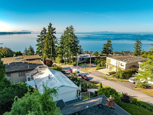 1350 Everall Street, White Rock, BC 