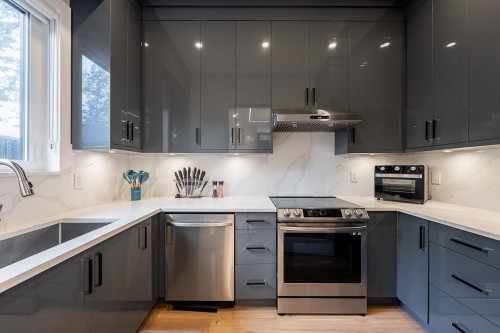 7663 127 Street, Surrey, BC 