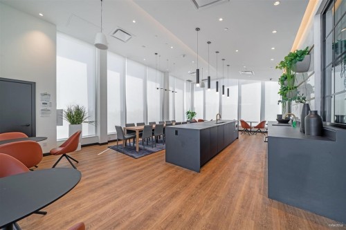 2211-13685 102 Avenue, Surrey, BC 