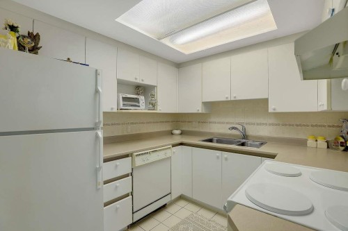 1402-13353 108 Avenue, Surrey, BC 