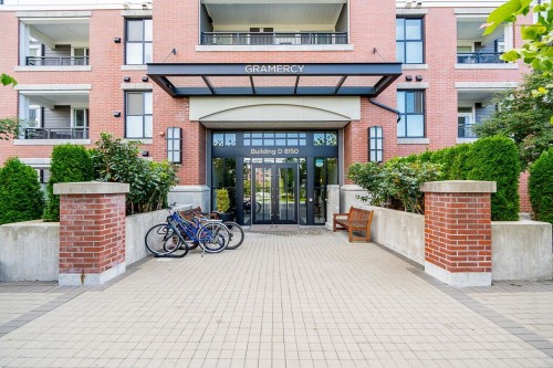 D111-8150 207 Street, Langley, BC 