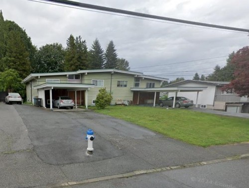 2910-2912 Babich Street  Abbotsford, BC V2S 3K5