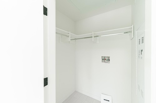 205-10466 138A Street, Surrey, BC 