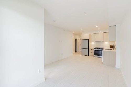 205-10466 138A Street, Surrey, BC 