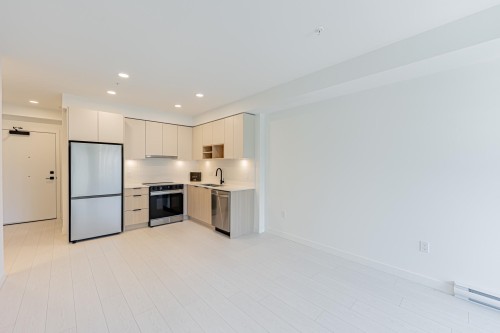 205-10466 138A Street, Surrey, BC 