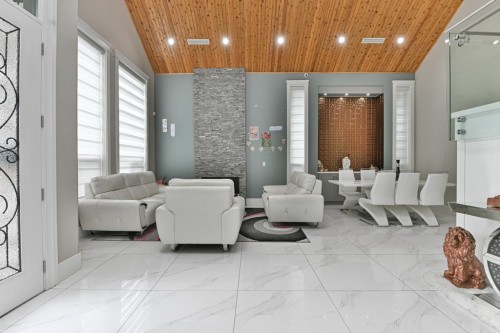 12768 97A Avenue, Surrey, BC 