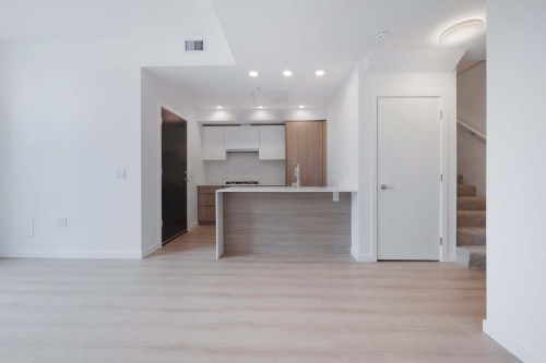 104-10333 133 Street, Surrey, BC 