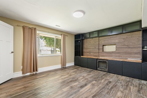 5460 Interprovincial Highway, Abbotsford, BC 