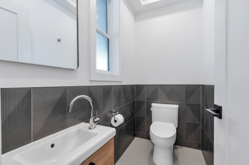 2284 Mouldstade Road, Abbotsford, BC 