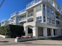 305-15367 Buena Vista Avenue  White Rock, BC V4B 1Y7