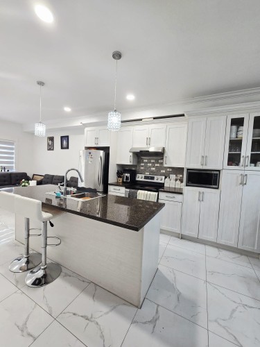 73-9405 121 Street  Surrey, BC V3V 0A9