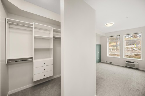 210-2242 Whatcom Road, Abbotsford, BC 