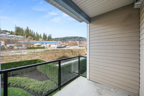 210-2242 Whatcom Road, Abbotsford, BC 