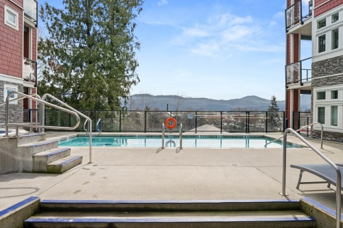 210-2242 Whatcom Road, Abbotsford, BC 