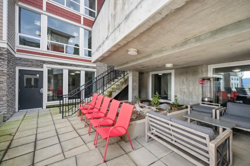 210-2242 Whatcom Road, Abbotsford, BC 