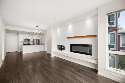 210-2242 Whatcom Road, Abbotsford, BC 