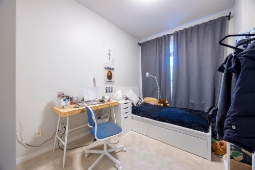 222-5655 210A Street, Langley, BC 