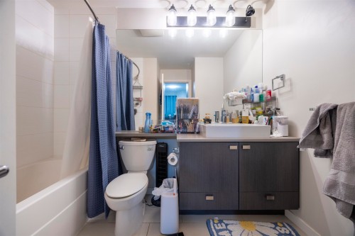 222-5655 210A Street, Langley, BC 