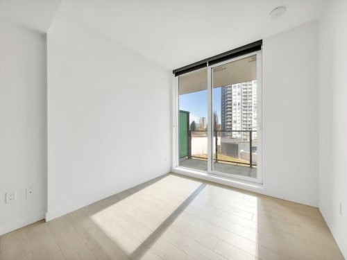 407-9887 Whalley Boulevard, Surrey, BC 