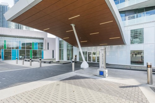 407-9887 Whalley Boulevard, Surrey, BC 