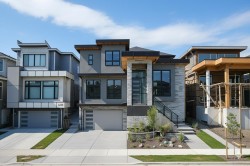 16751 18b Avenue  Surrey, BC V3Z 1A2