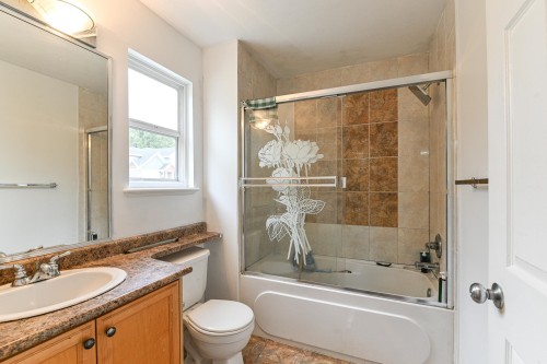 6798 146B Street, Surrey, BC 