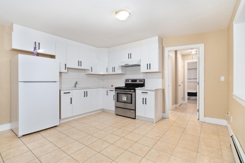 5878 129 Street, Surrey, BC 