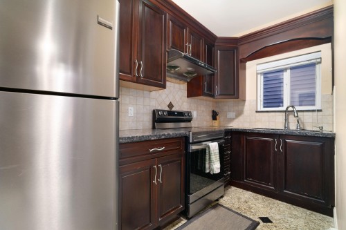 5878 129 Street, Surrey, BC 