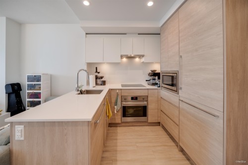 711-13615 Fraser Highway, Surrey, BC 