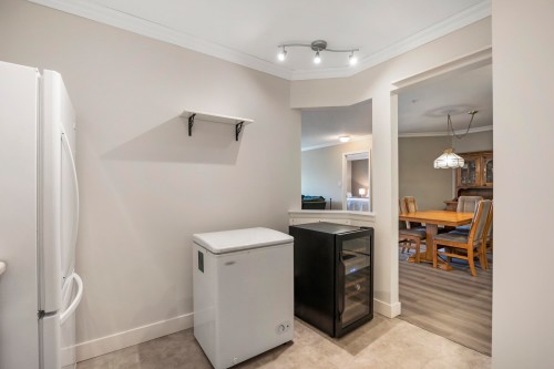 403-20200 54A Avenue, Langley, BC 