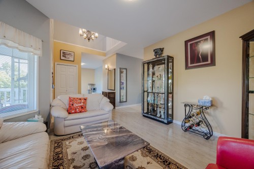 6615 205 Street, Langley, BC 