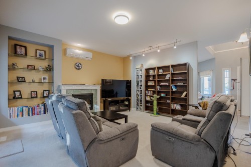 6615 205 Street, Langley, BC 